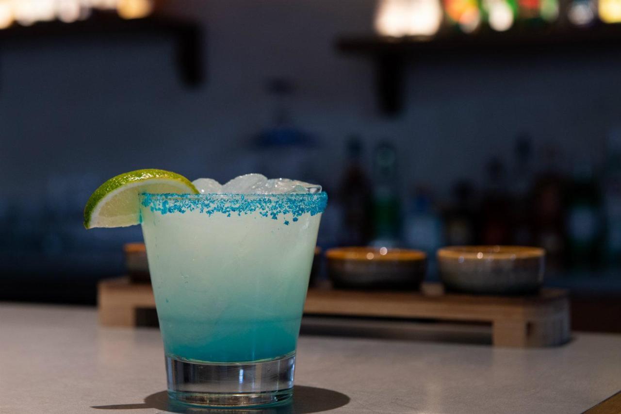 Texican Court, By Valencia Hotel Collection Irving Bagian luar foto