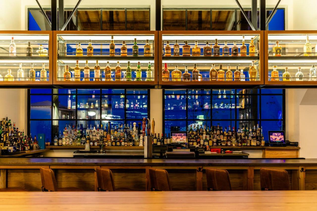 Texican Court, By Valencia Hotel Collection Irving Bagian luar foto